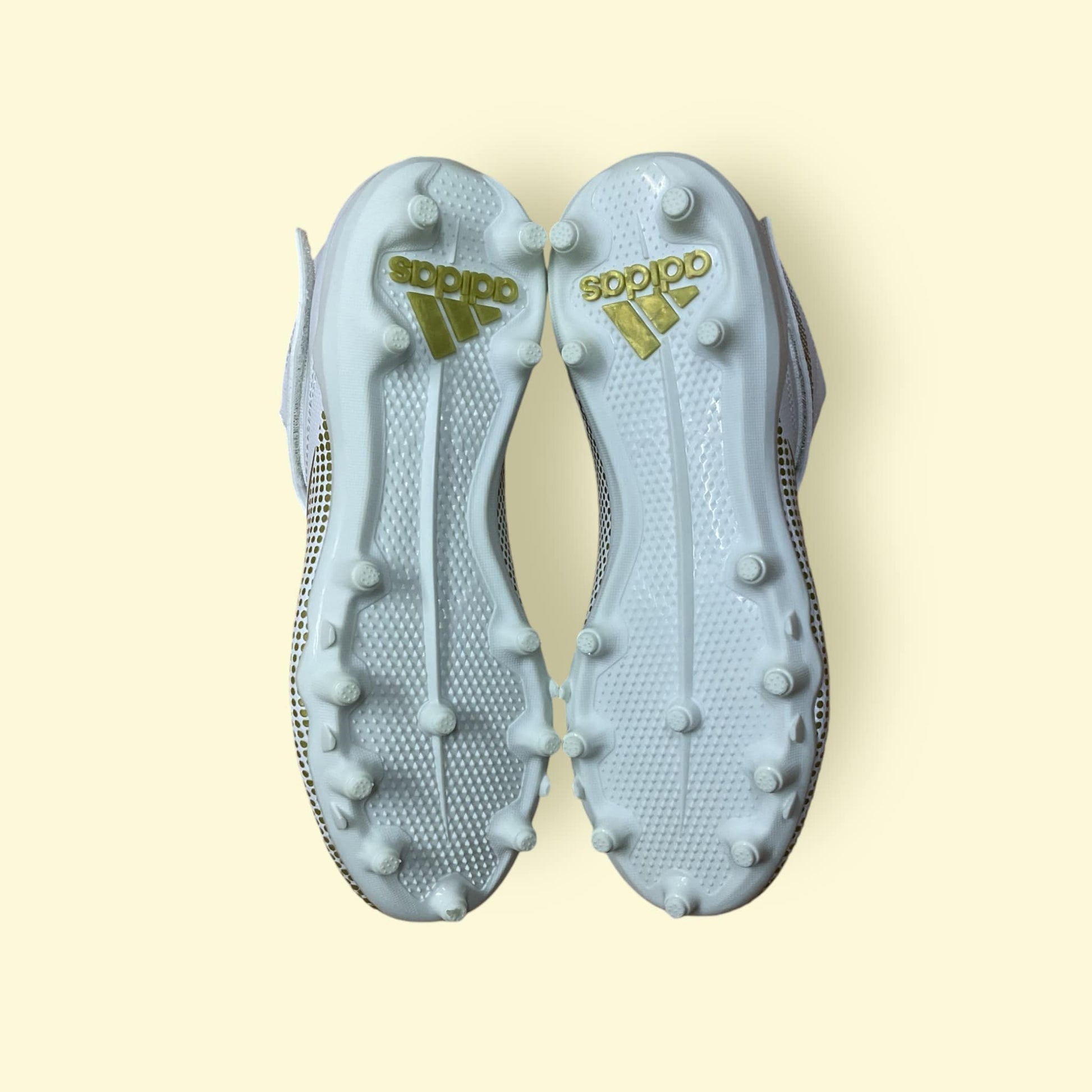 Botines Freak Spark Jr, calzado deportivo blanco y dorado, zapatos de fútbol y béisbol para jóvenes jugadores