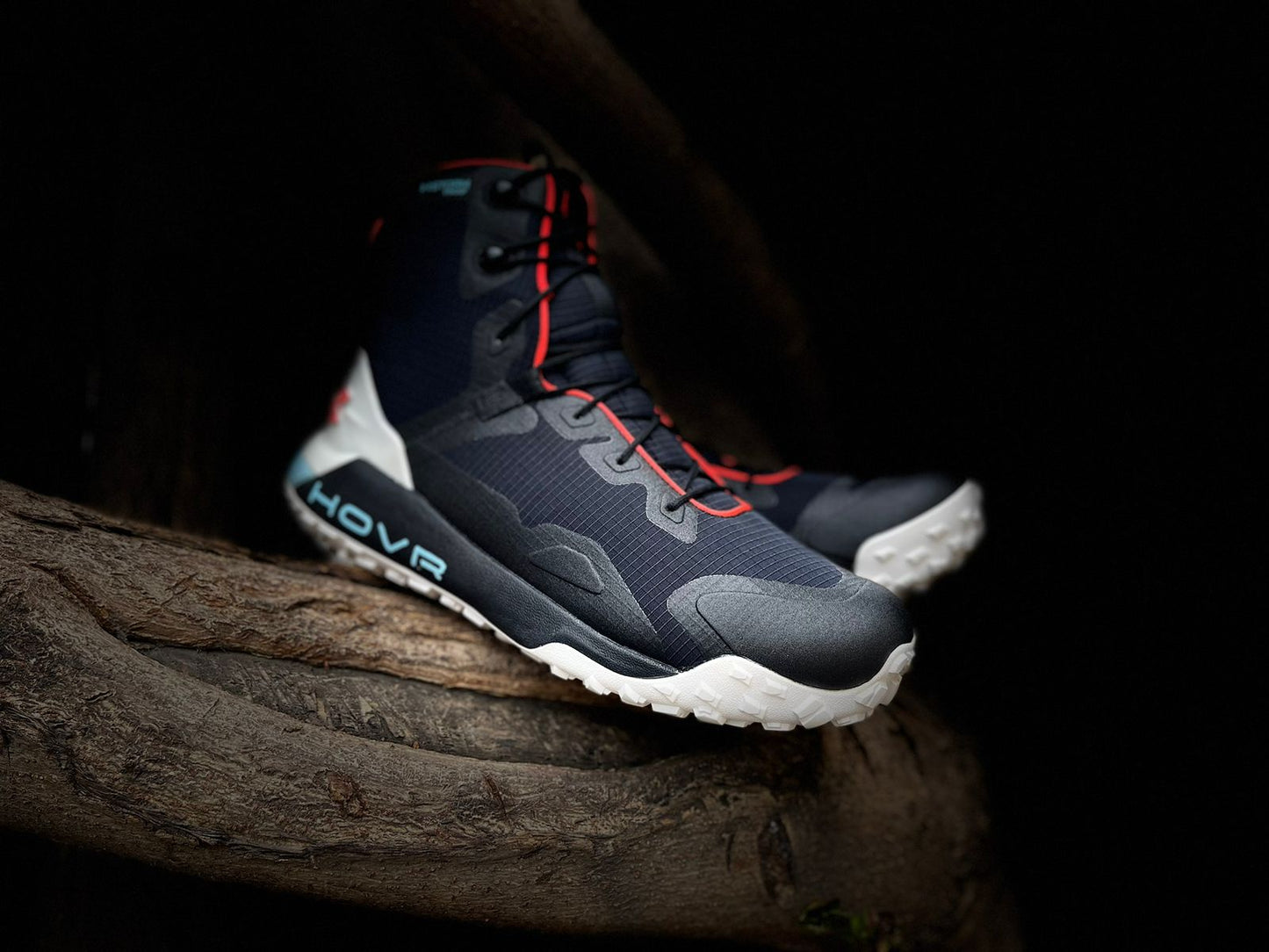 BOTA HOVR DAWN negro/blanco