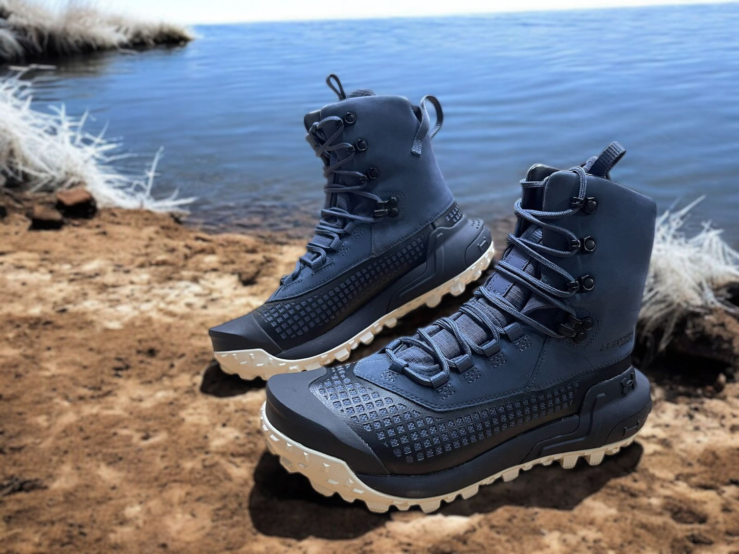 Under Armour HOVR Raider gris azulado – Zapatilla deportiva con tecnología HOVR, amortiguación reactiva y diseño versátil para entrenamientos y uso diario