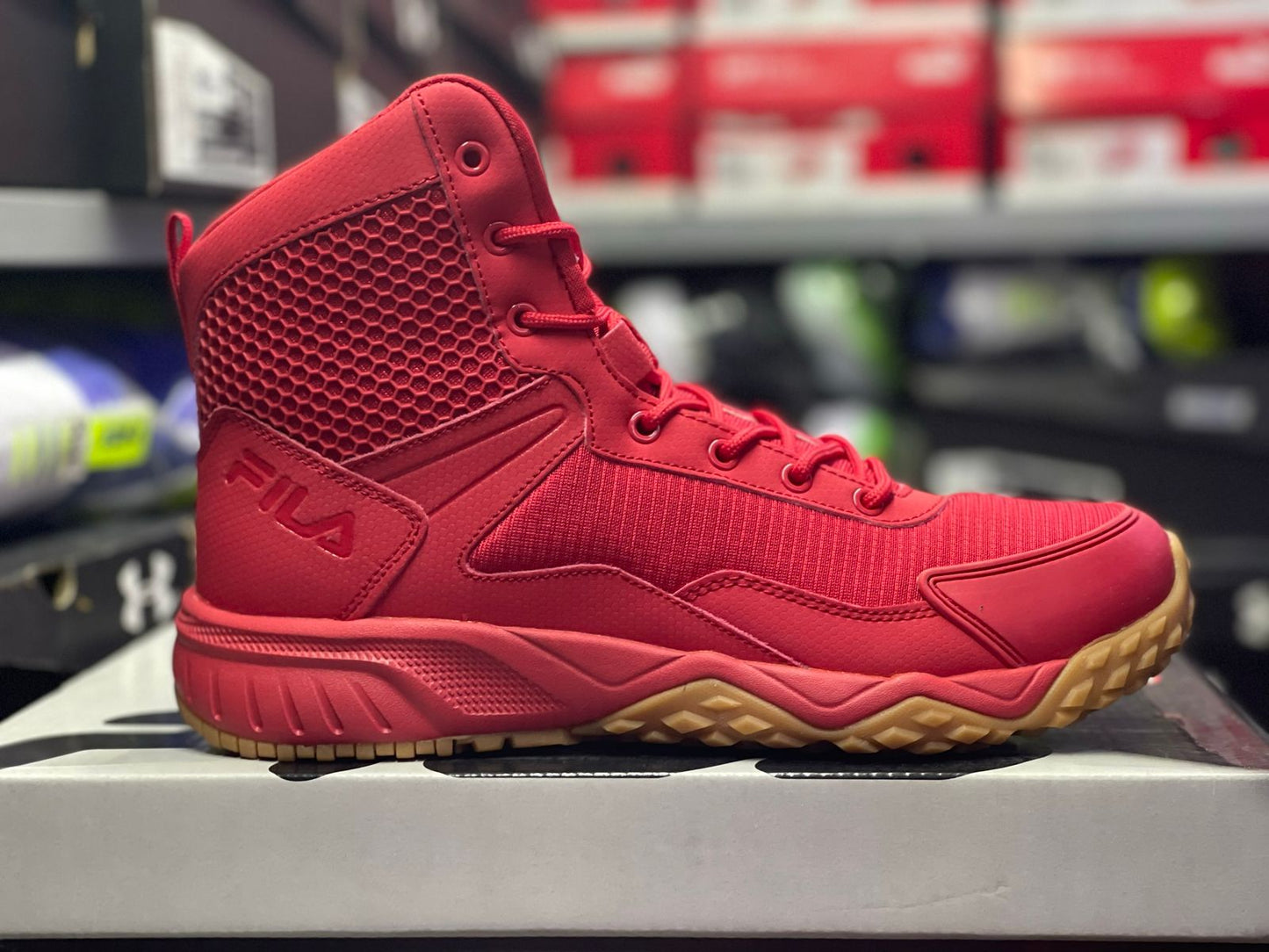 BOTA CHASTIZER ROJO FILA