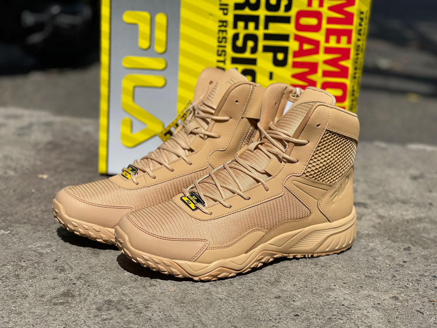 BOTA CHASTIZER ARENA FILA