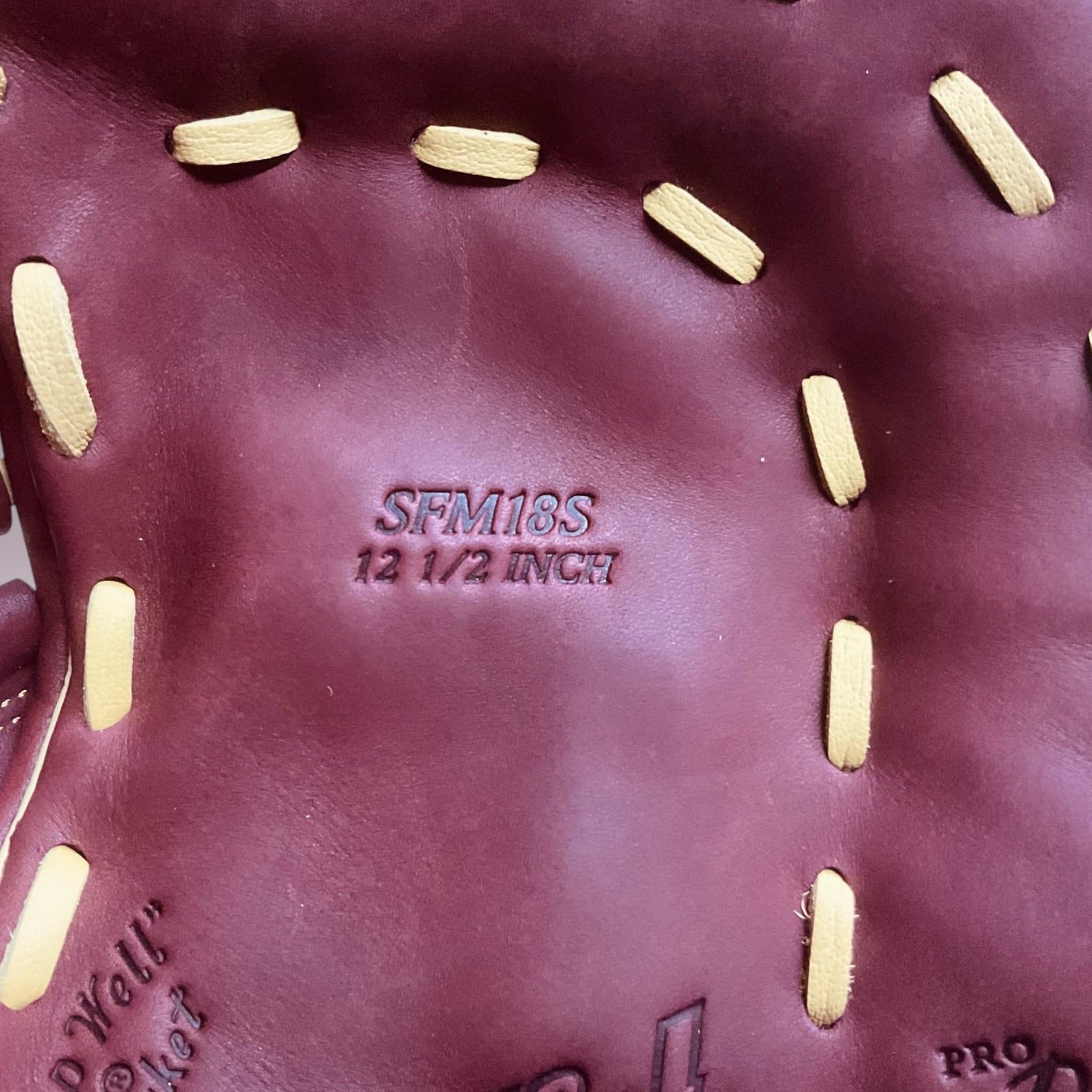 Guante Rawlings Sandlot Newman de 12.5 pulgadas para lanzador derecho, estilo vintage, con amplio bolsillo y comodidad ideal para primera base en béisbol