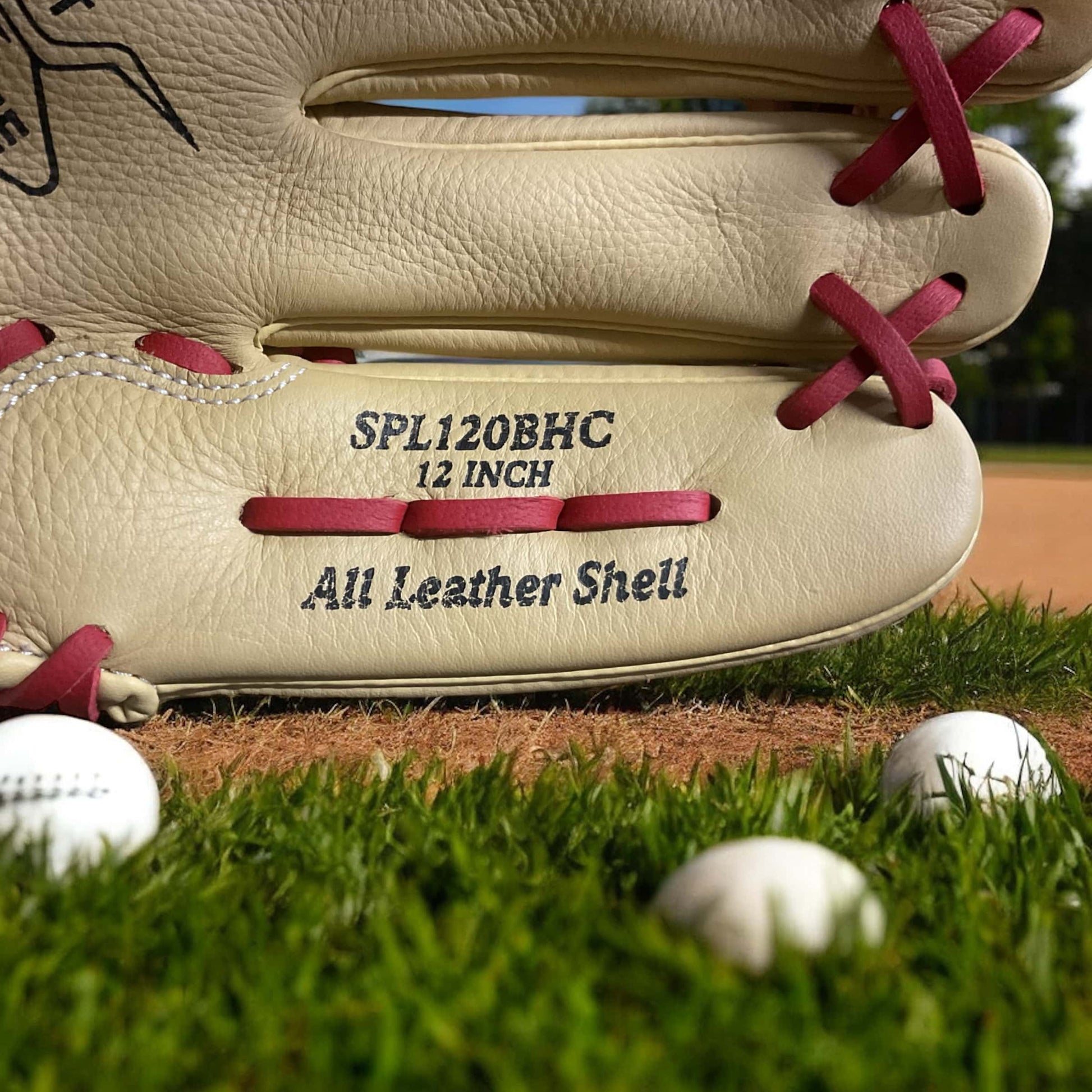 Alt: Guante Rawlings de 12 pulgadas, edición Bryce Harper, para lanzador derecho, con diseño exclusivo y rendimiento de élite en el béisbol.