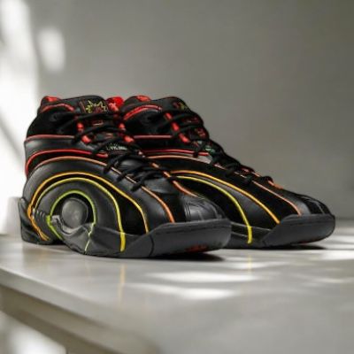 Reebok Shaqnosis 'Hot Ones' (H68851) – Zapatillas de edición especial en colaboración con 'Hot Ones', con diseño en negro y detalles multicolores que representan los niveles de picante.