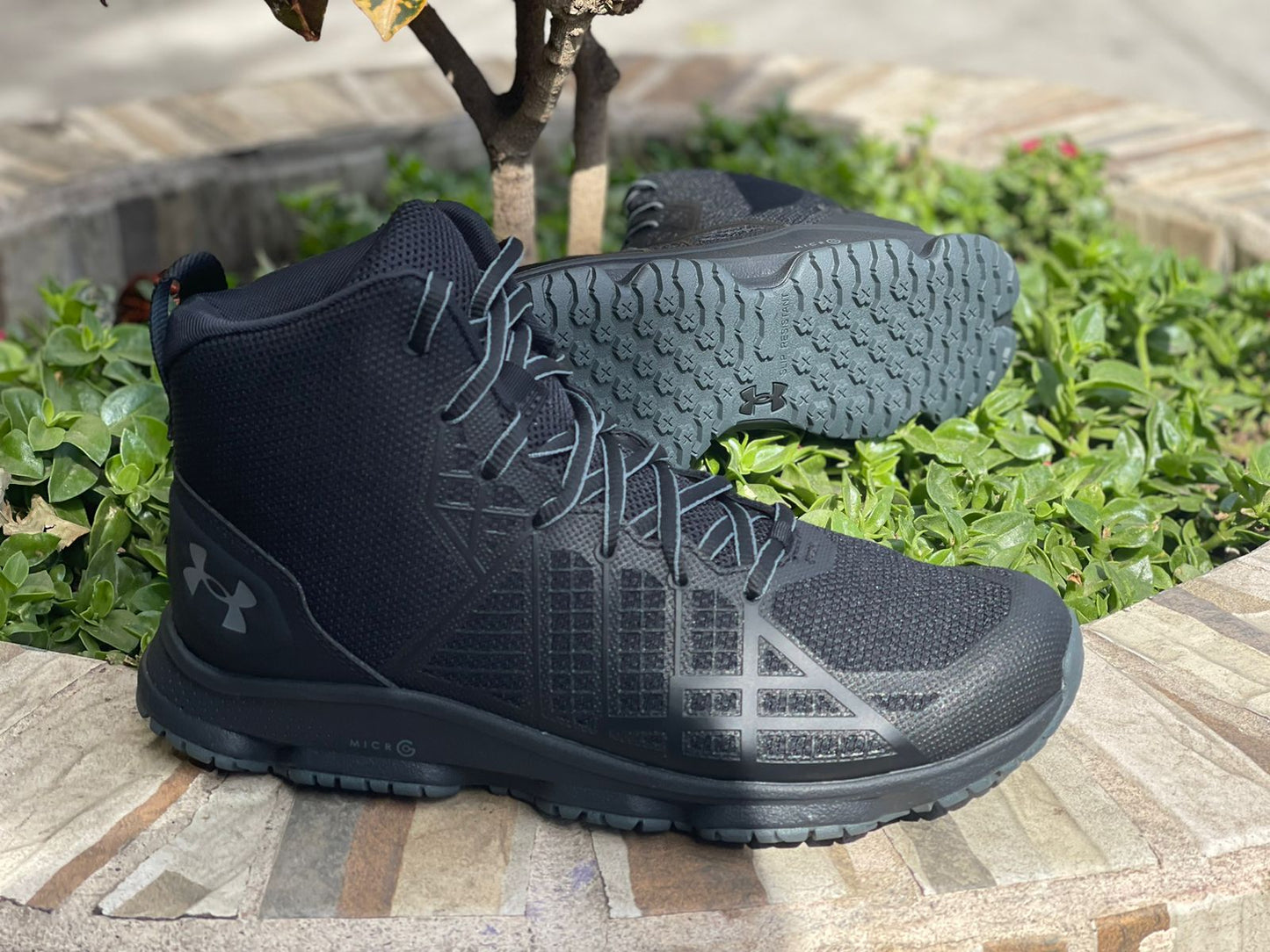 BOTA STRIKEFAST NEGRA