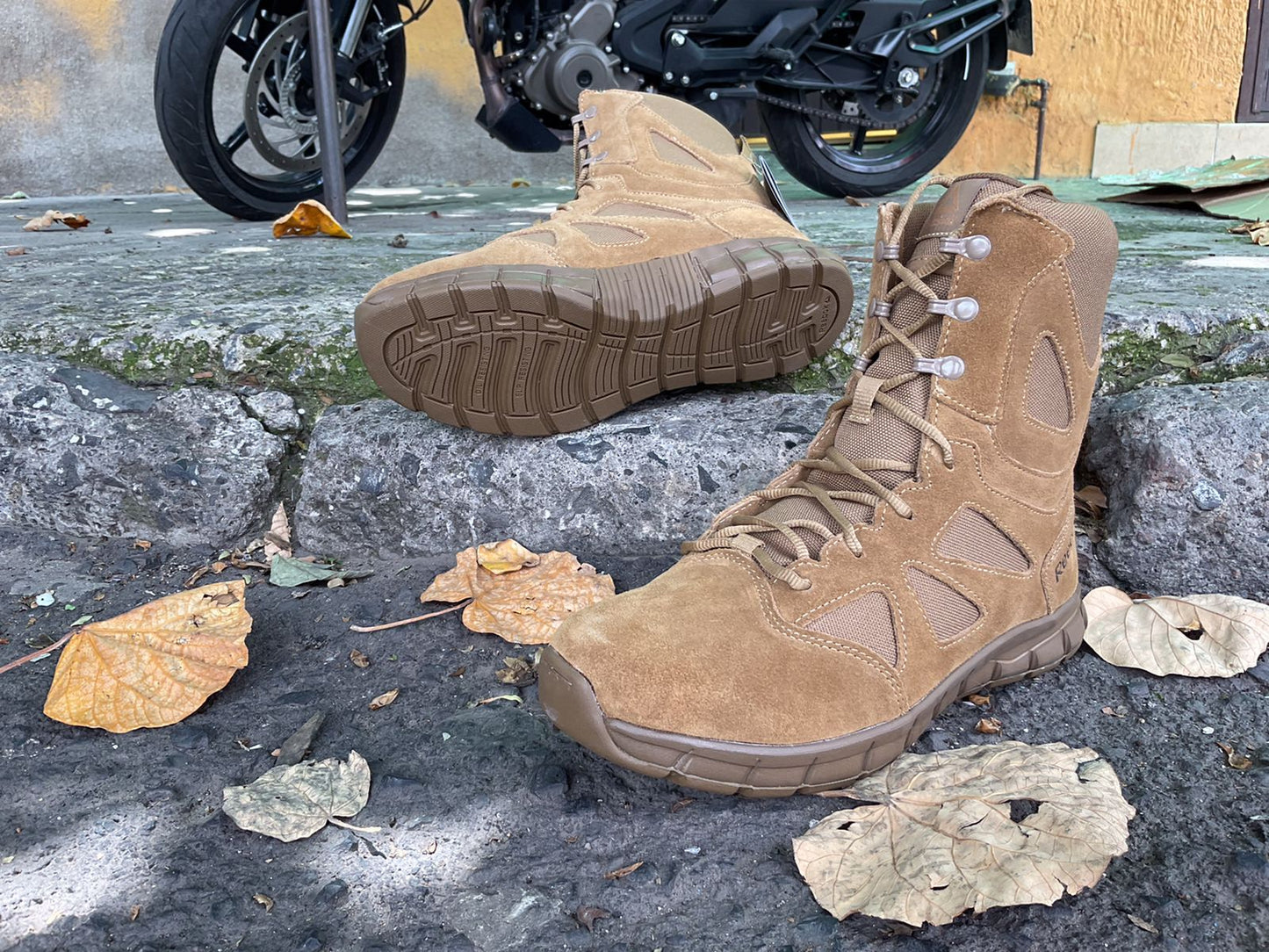 BOTA SUBLITE HI COYOTE