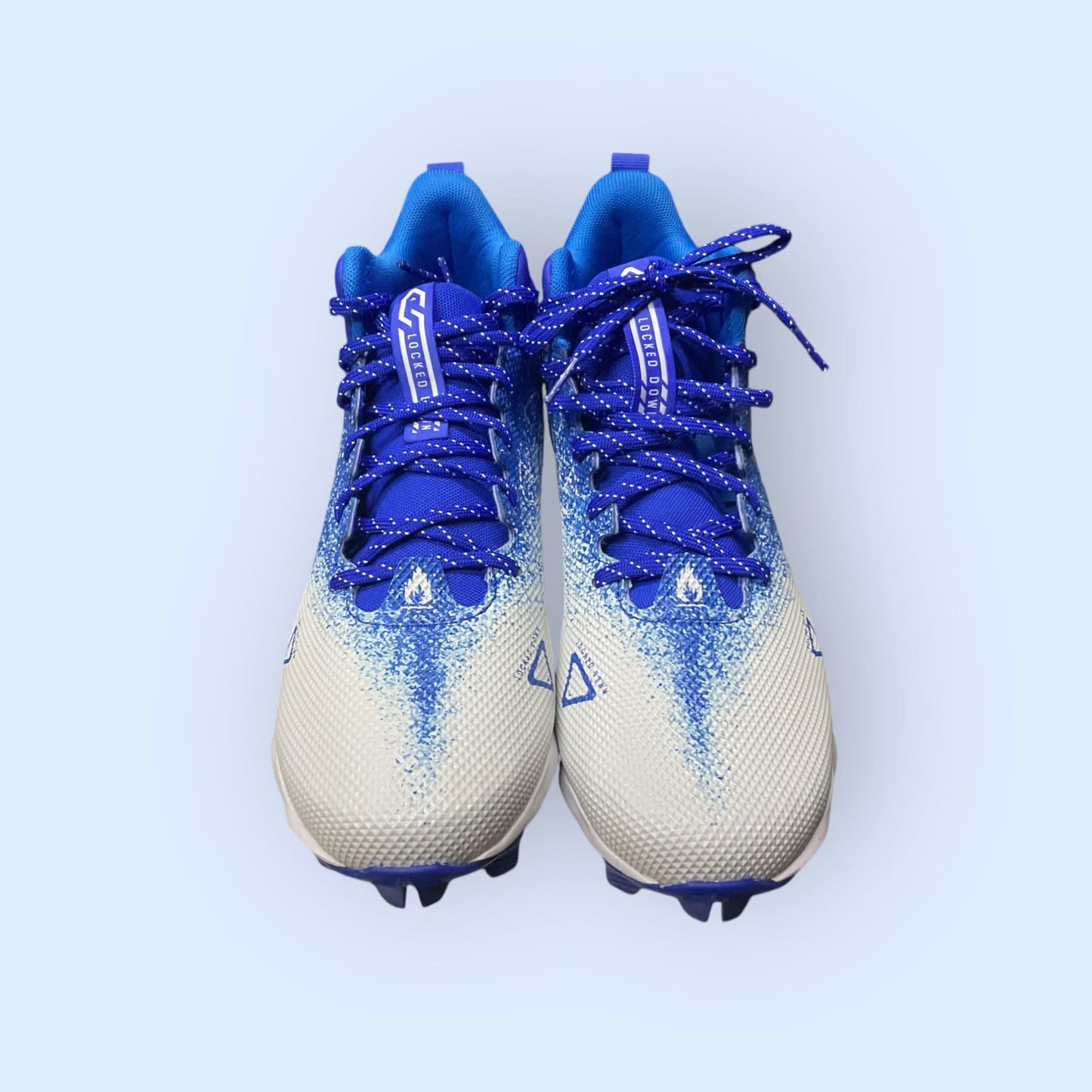 Zapatillas UA Spotlight Fran RM 2.0 en color azul, ideales para correr y entrenar, con diseño moderno, parte superior transpirable y suela de goma para un agarre superior.