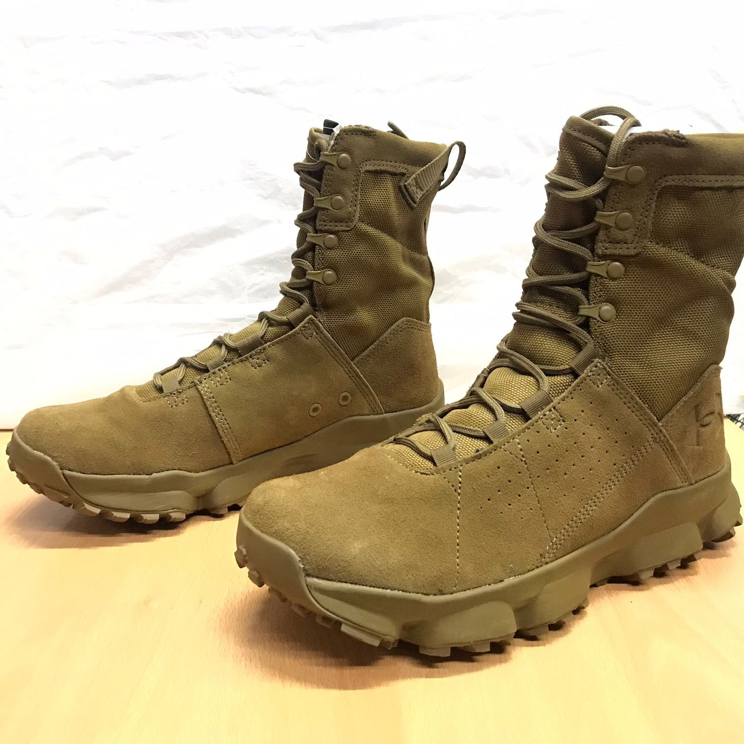 Under Armour Tac Loadout Coyote (UA-3022606-200) – Bota táctica resistente con suela de alto agarre, diseño ligero y durabilidad para operaciones exigentes