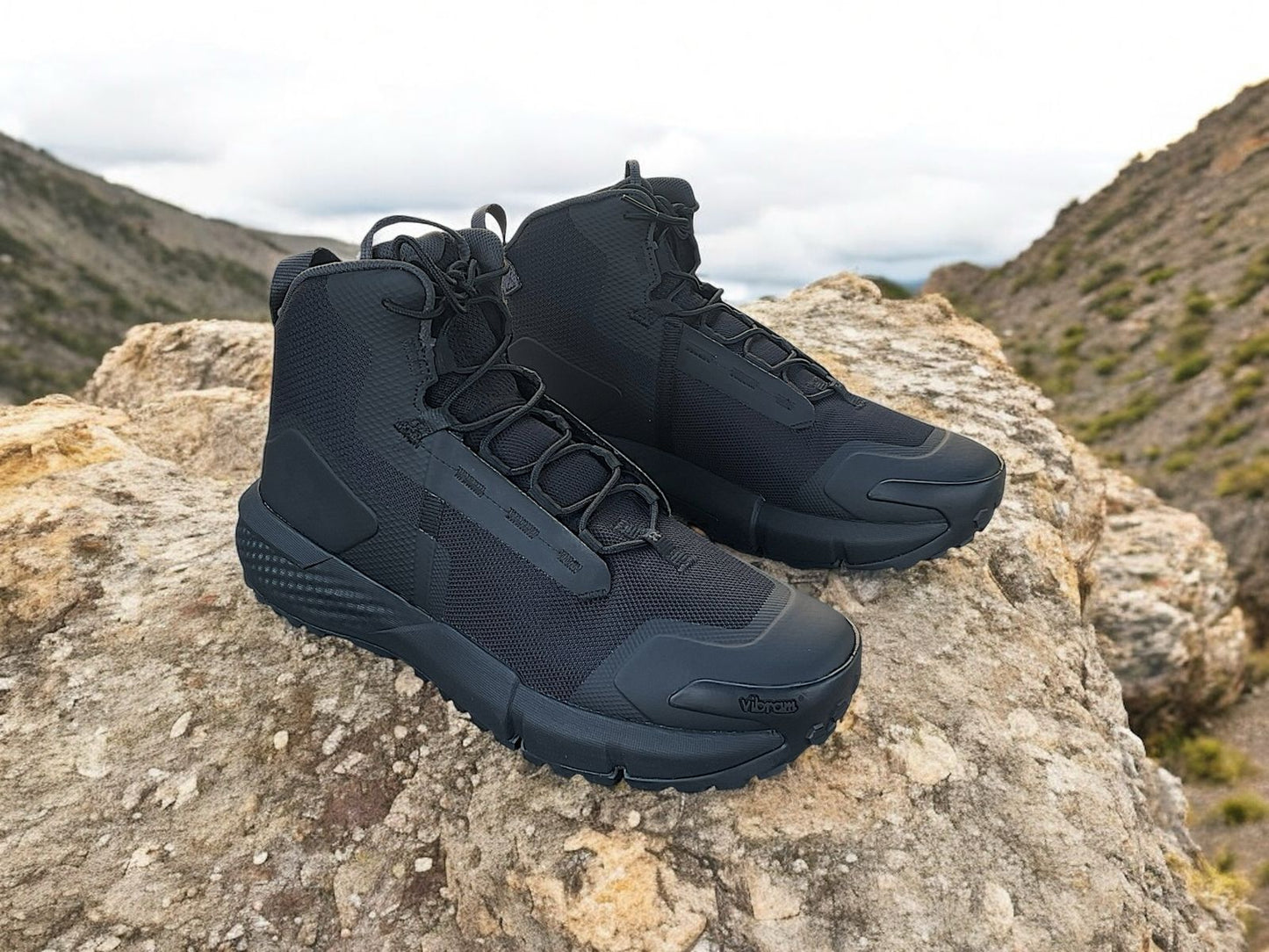 CHARGED VALSETZ MID negro