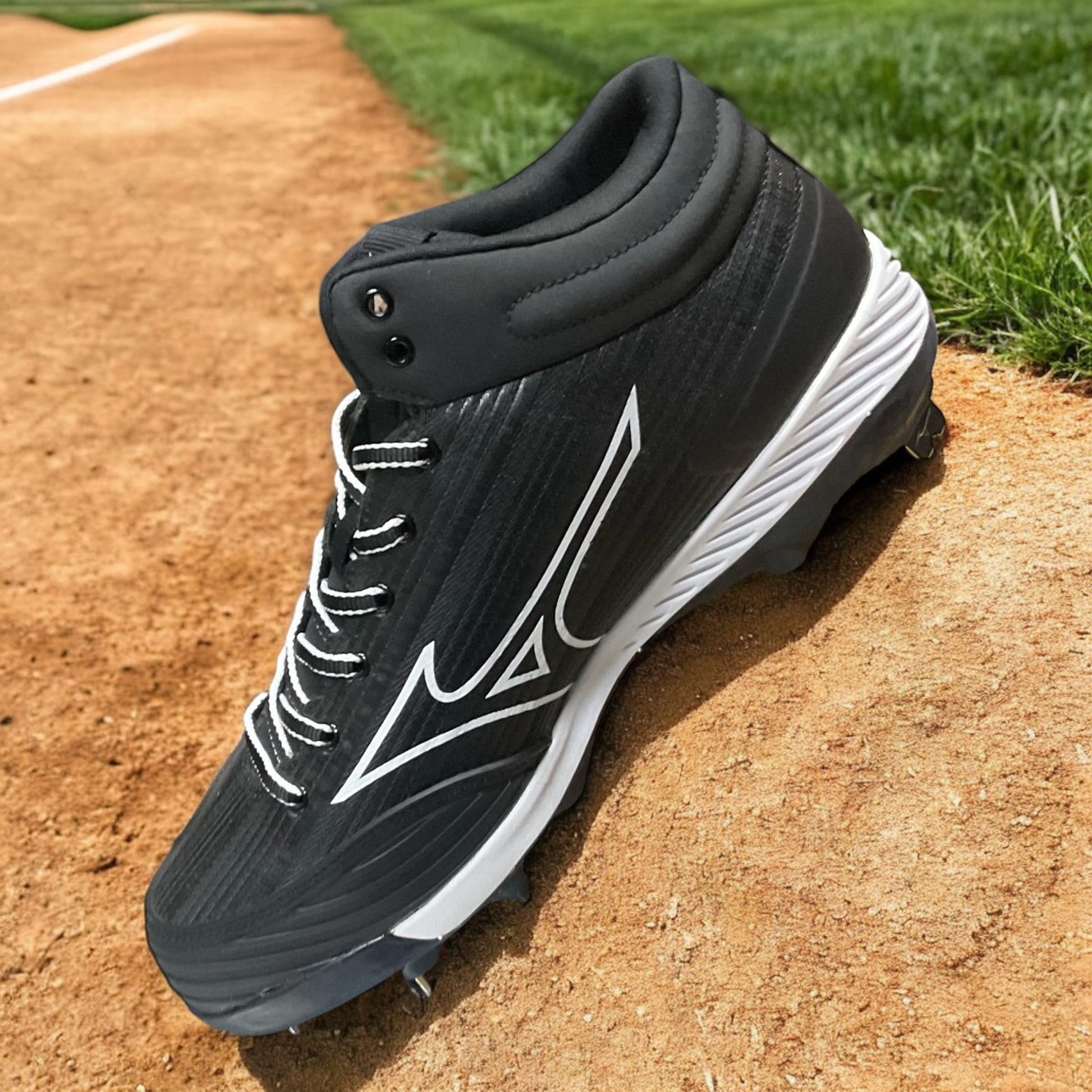 MIZUNO Sweep Mid Negro