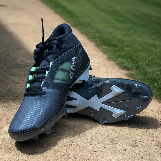 Calzado Nike Alpha Menace 4 Pro para fútbol y béisbol, con soporte y tracción mejorada para un rendimiento óptimo.