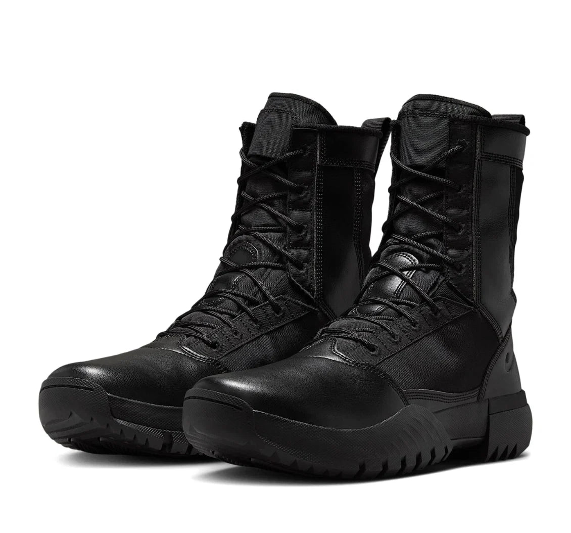 NIKE SFB AIR FIELD UKIAH NEGRA
