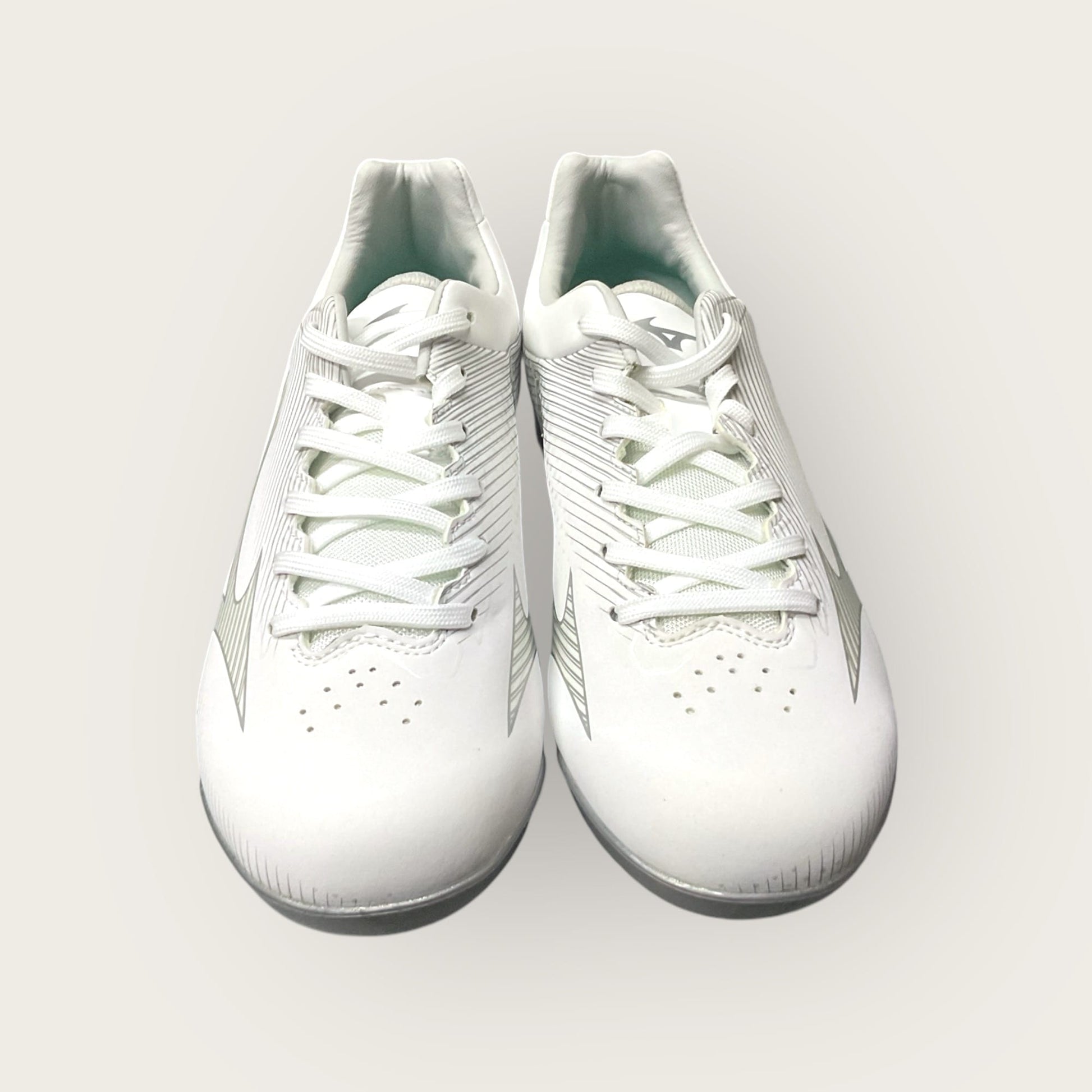 Zapatillas de béisbol Wave Finch Lightrevo en blanco y gris, con tecnología Wave para amortiguación y tracción óptima en el campo