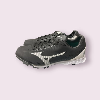 Zapatillas de béisbol Wave Finch Lightrevo Jr en negro, con tecnología Wave para amortiguación y suela de tacos para tracción óptima